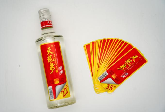 Étiquette de bouteille de boissons réfléchissante Étiquette adhésive amovible résistante aux produits chimiques 4