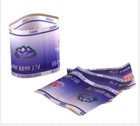 Étiquettes à manches rétrécissantes étanches pour les étiquettes aromatisantes en BOPP/PE/PP/PVC/PET blanc